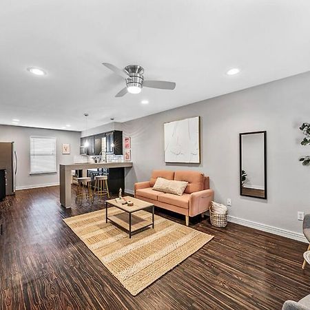 Luxe Condo In City Center Waco Exteriér fotografie